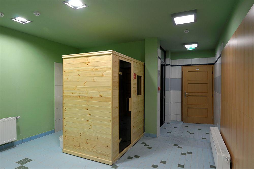Hotel Maria Ostrava Bagian luar foto