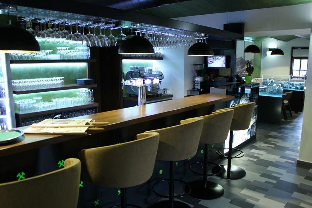 Hotel Maria Ostrava Bagian luar foto