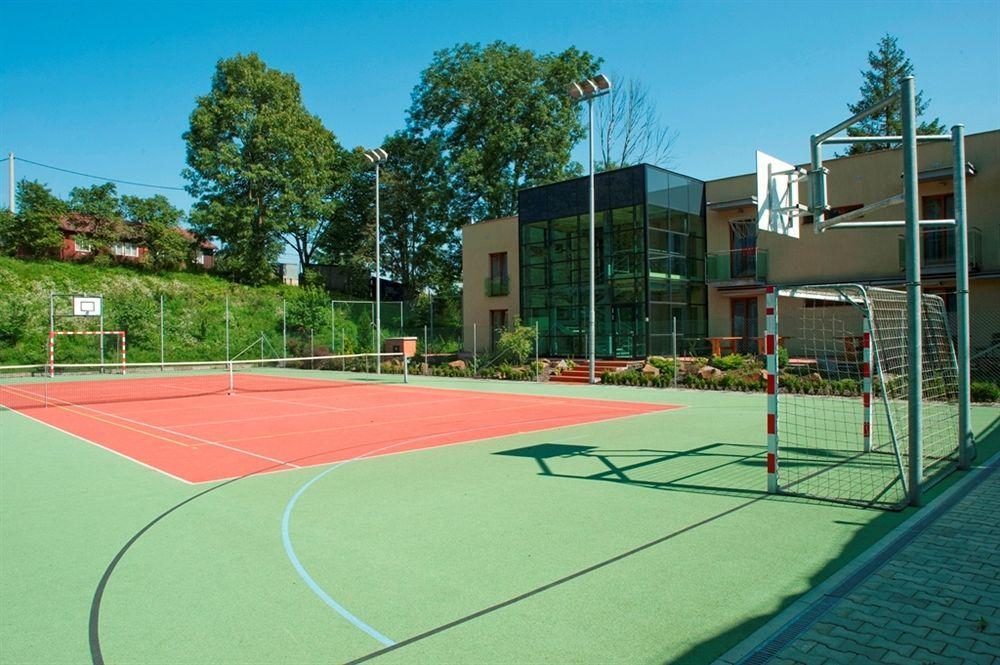 Hotel Maria Ostrava Bagian luar foto