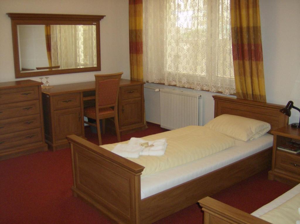 Hotel Maria Ostrava Bagian luar foto