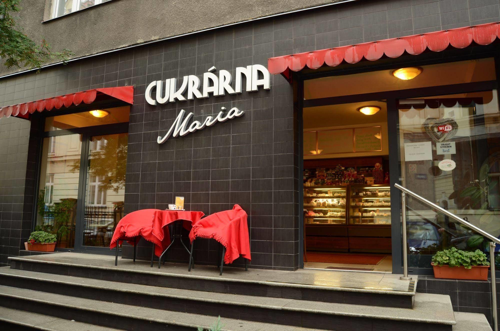 Hotel Maria Ostrava Bagian luar foto